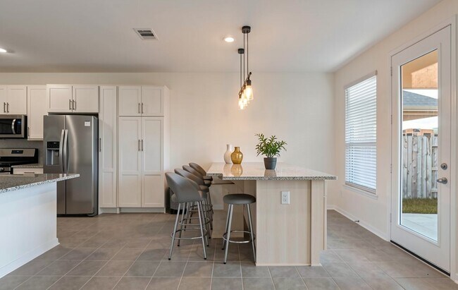 Photo - 7631 Coral Ky Dr