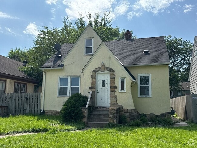Building Photo - Spacious 3 Bedroom 1 Bath Unit in Minneapolis Rental