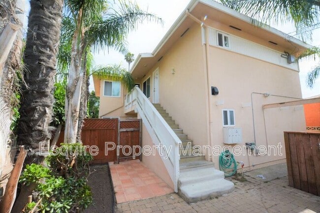 Building Photo - 154 E C St Unit #D