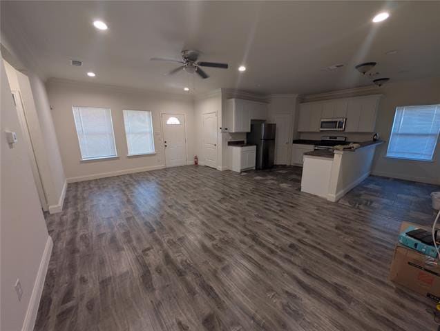 Photo - 2550 Eugene St