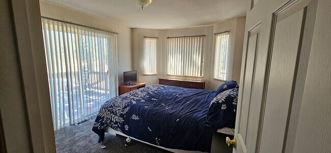Photo - Large furnished mountain home walking dist...
