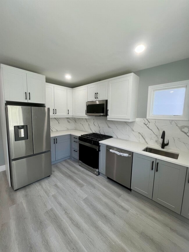 Photo - 20 W 49th St Unit 1