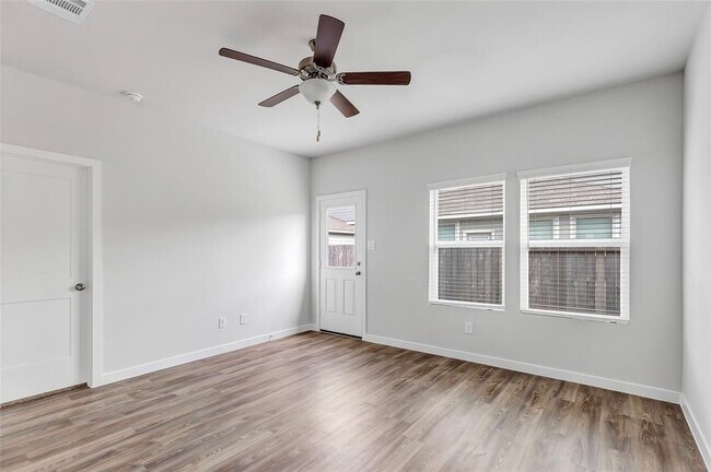 Building Photo - 16899 Pandora Wy