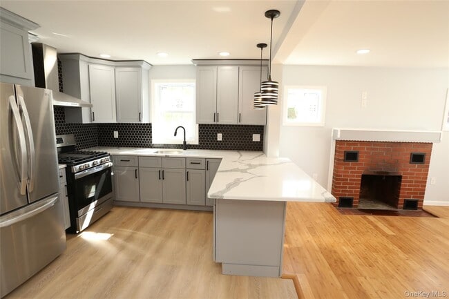Photo - 149 Brightwood Ave