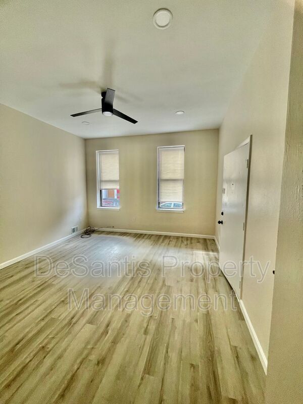 112 Hemlock St Unit 1
