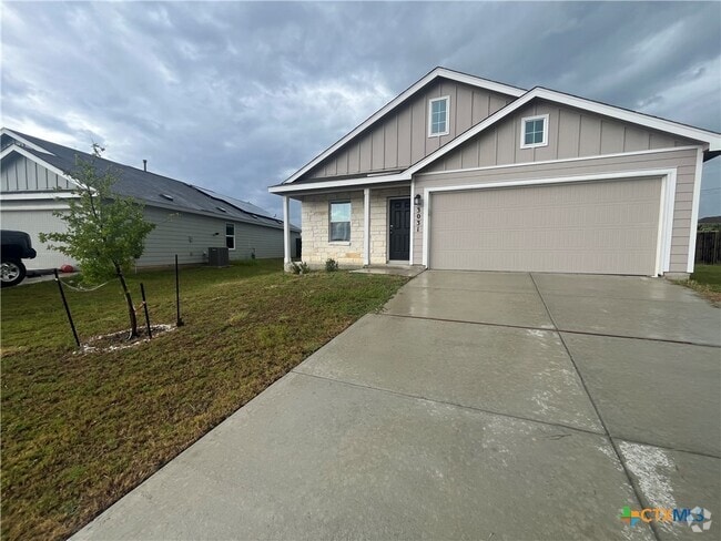 Building Photo - 3031 Shore Lark Rental