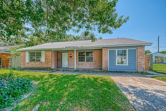 Building Photo - 3918 Tavenor Ln