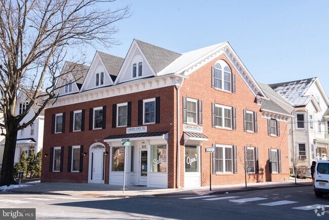 Building Photo - 205 Nassau St Rental