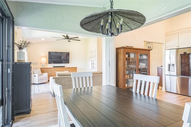 Photo - 3207 S Lakeview Cir Unit 6205