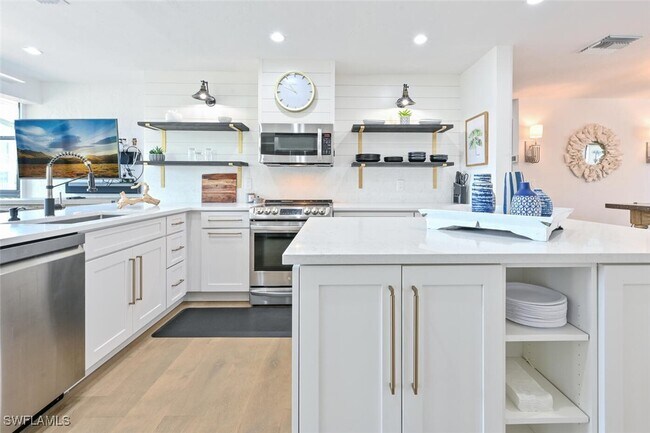 Photo - 3105 Riviera Dr Unit A-201