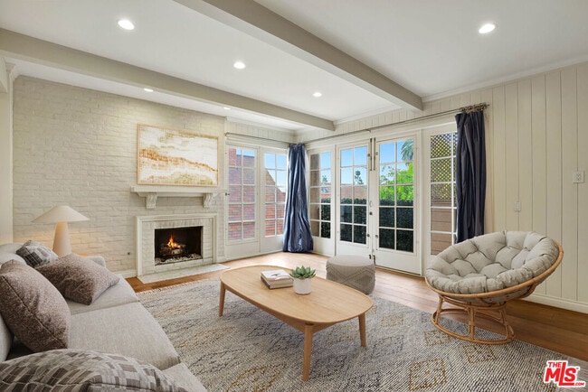 Photo - 1260 S Beverly Glen Blvd Unit 304