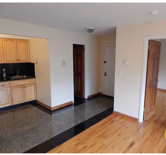 Photo - 28-42 29th St