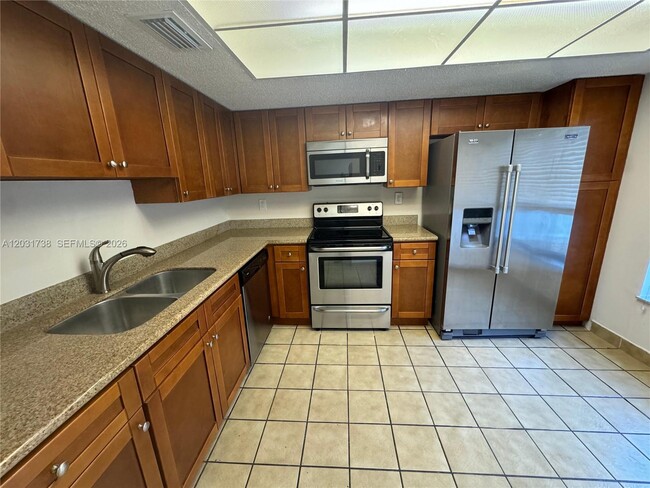 Photo - 16498 NE 26th Ave