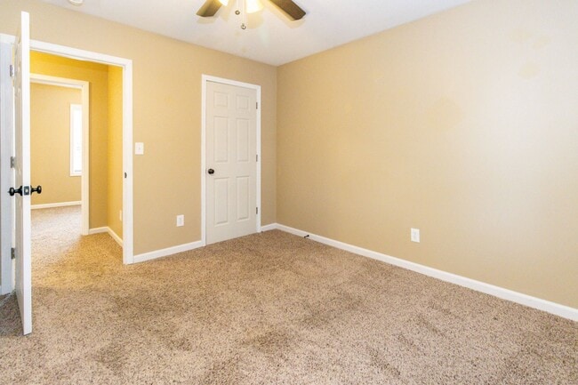 Building Photo - 3 bed, 1 bath home for rent!