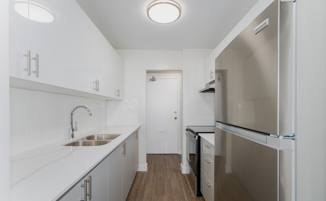 Photo - 160 Cherryhill Pl