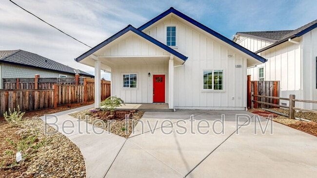 Building Photo - 4565 Brighton Dr