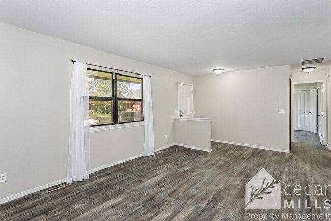 Photo - HUGE 2 Bedroom ANDOVER SCHOOLS!