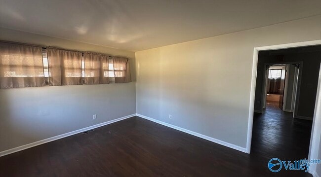 Photo - 2901 Azalea Rd SW