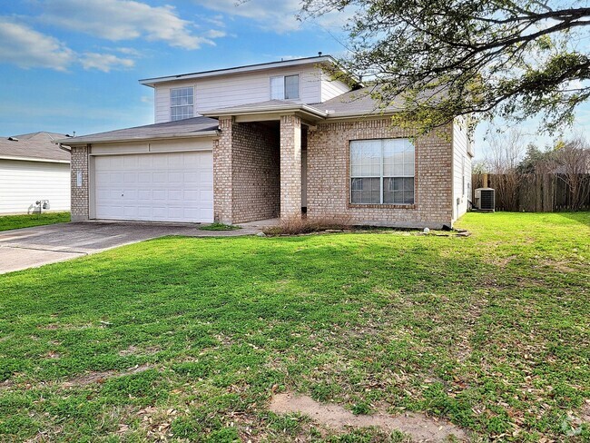 Building Photo - Charming 3/BR 2.5/BA Home with Bright Inte...