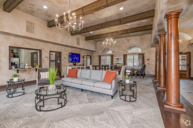 Clubhouse - Tuscany Hills at Nickel Creek