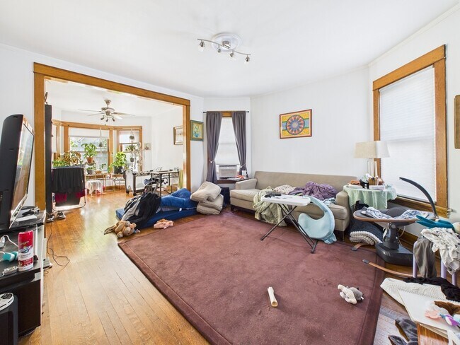 Photo - 4318 N Albany Ave Unidad 1