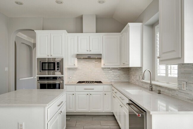 Photo - 2916 Alsatia Dr