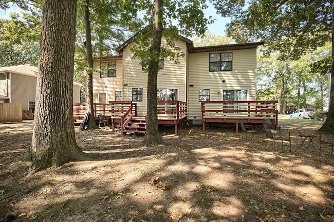 Photo - Call Sabrina Thomas at 757-767-0767 for more information