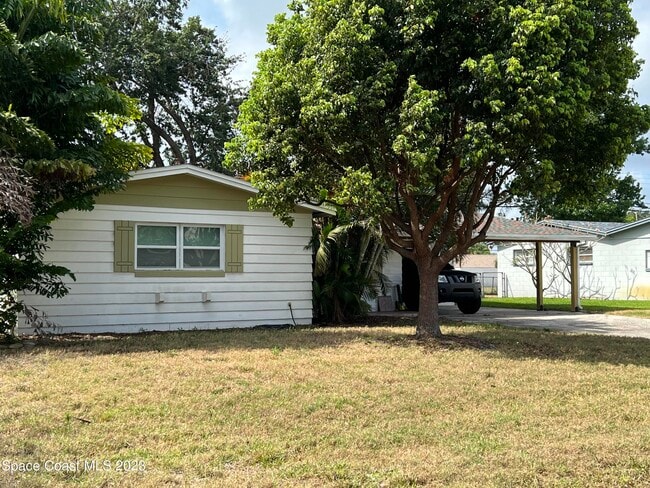 Photo - 987 Kings Post Rd