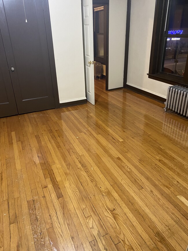 Photo - 7852 S Colfax Ave Unidad 201