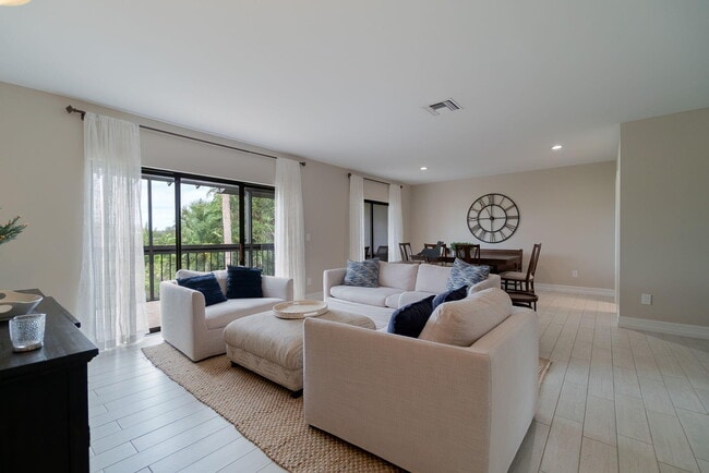 Building Photo - 11355 Pond View Dr Unit D203