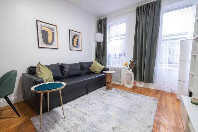 Photo - 305 E 95th St Unit ID1032002P