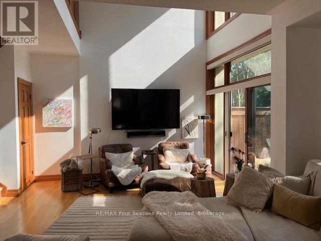 Photo - 224 Blueski George Crescent