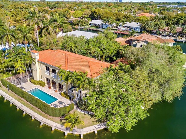 Photo - 1410 Tagus Ave