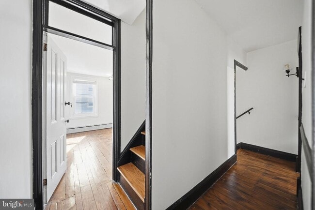Photo - 3737 Calumet St