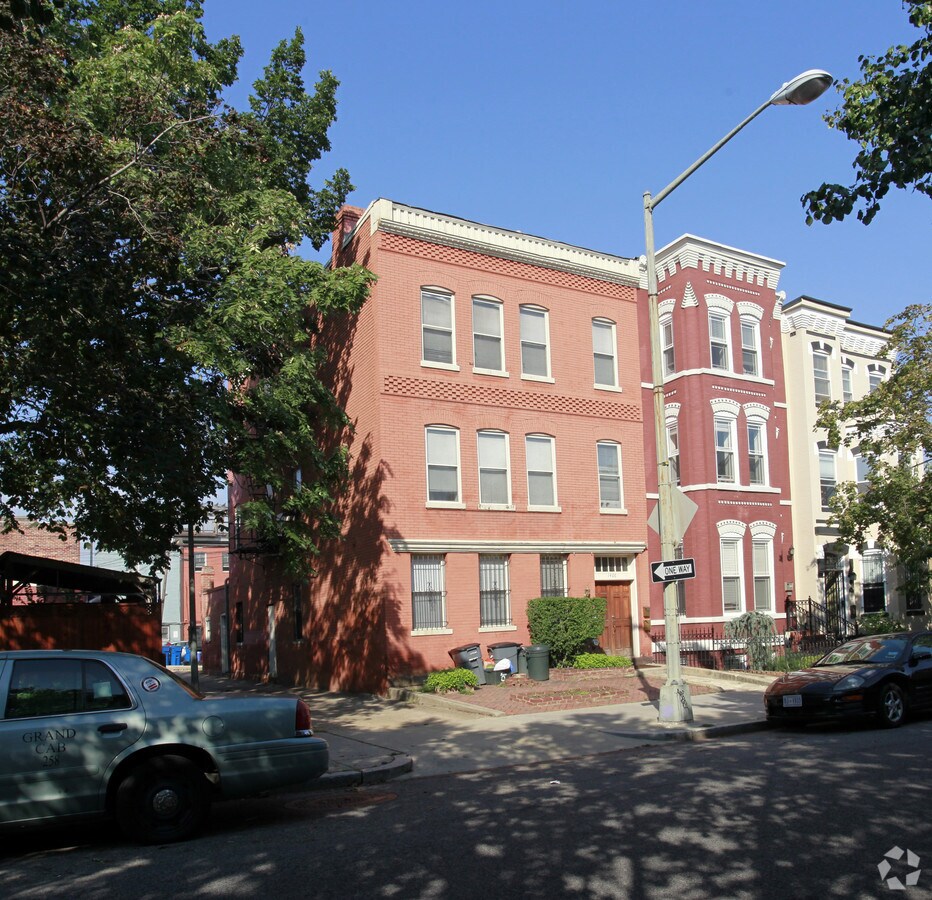 Photo - 1406 10th St NW