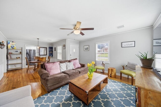 Photo - Charming Midtown bungalow just minutes from downtown!