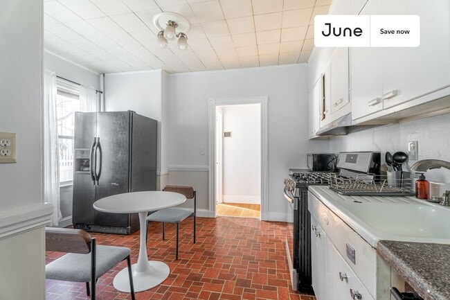 Photo - 45 Montcalm Ave