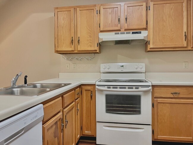 Photo - Crossland Downs