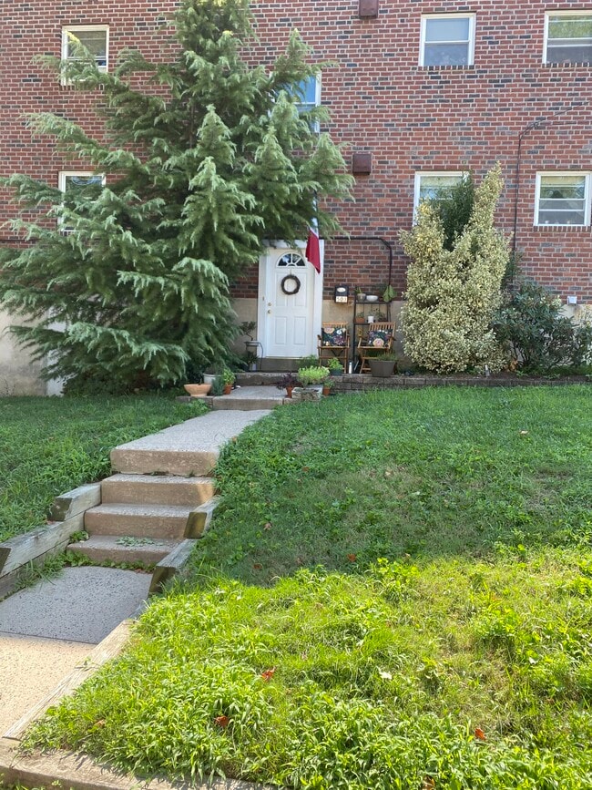 Photo - 503 N Jackson St Unit 2nd Floor
