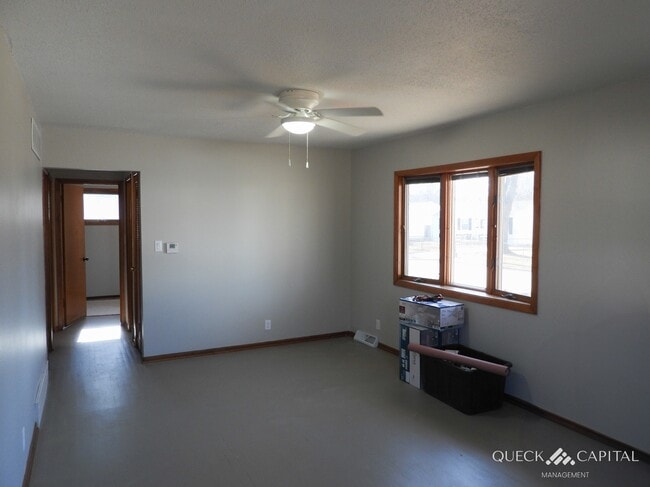 Photo - 2913 E 36th St