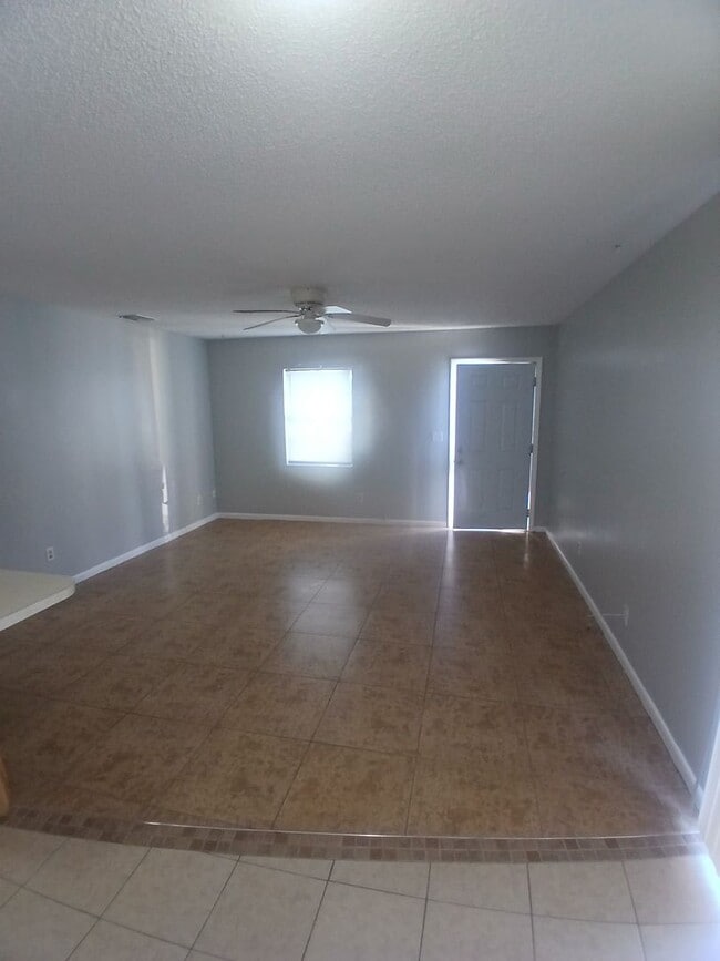 Photo - Move-In Ready 2BR/2BA Home & Prime Zephyrhills Location!