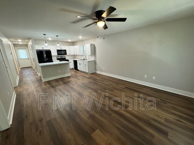 Photo - 247 N Elizabeth St