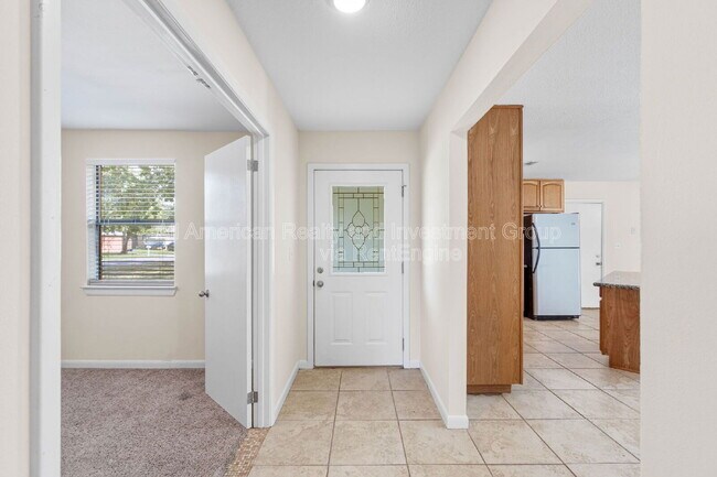 Photo - 137 Deville Dr