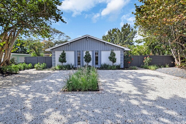 Building Photo - 2894 Florida Blvd