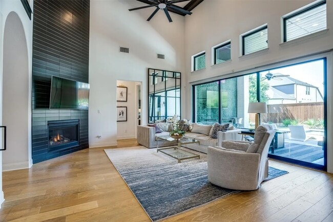 Photo - 7450 Zachery Dr
