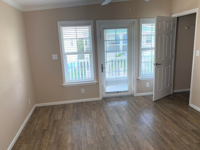 Photo - 28543 Channel View Dr