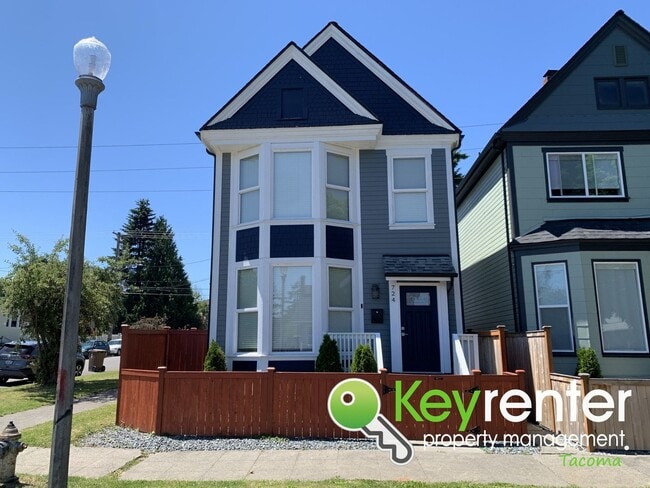 Building Photo - Newly Remodeled Centrally Located Tacoma H... Rental