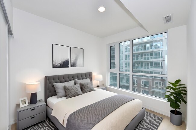 Photo - 150-150 Logan Ave