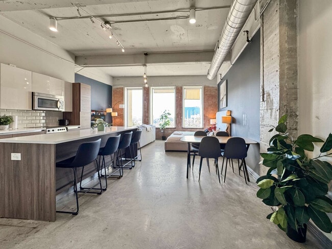 Building Photo - 555 Evergreen St Unit ID1324864P