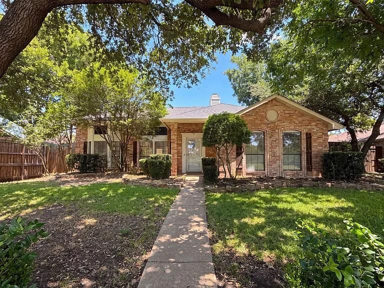 Photo - 1613 Mullins Dr